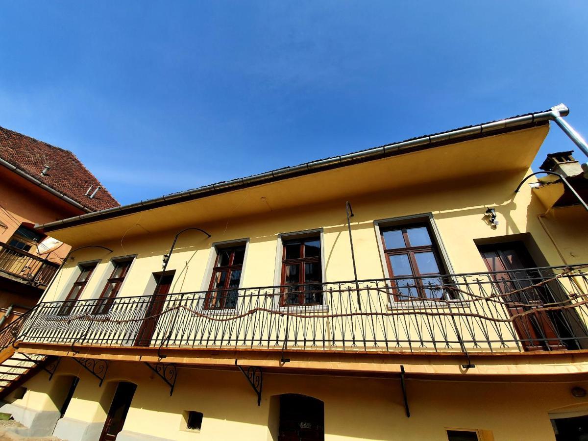 Maximus Apartments Sighisoara Ngoại thất bức ảnh
