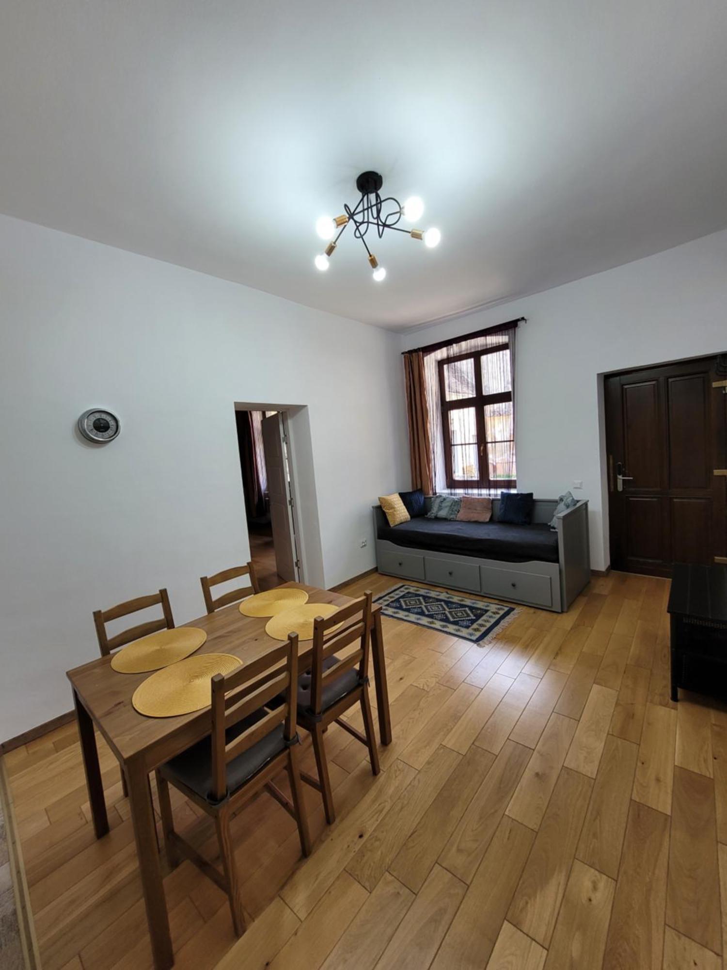 Maximus Apartments Sighisoara Phòng bức ảnh